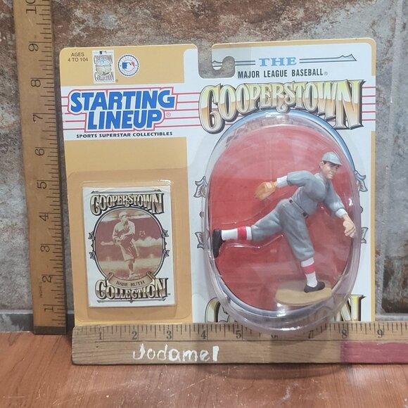 Babe Ruth Cooperstown Collection Starting Lineup Action Figure 1994 - Picture 7 of 8